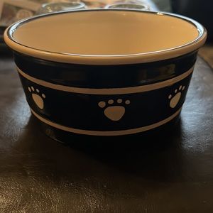 Petrageous handcrafted stoneware pet bowl